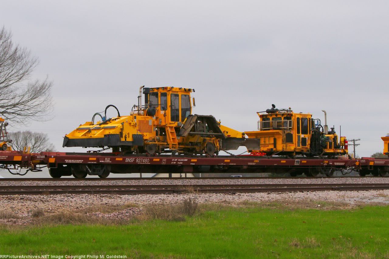 BNSF 927480, X0800491 Ballast Regulator, X4400440 - Spike Driver